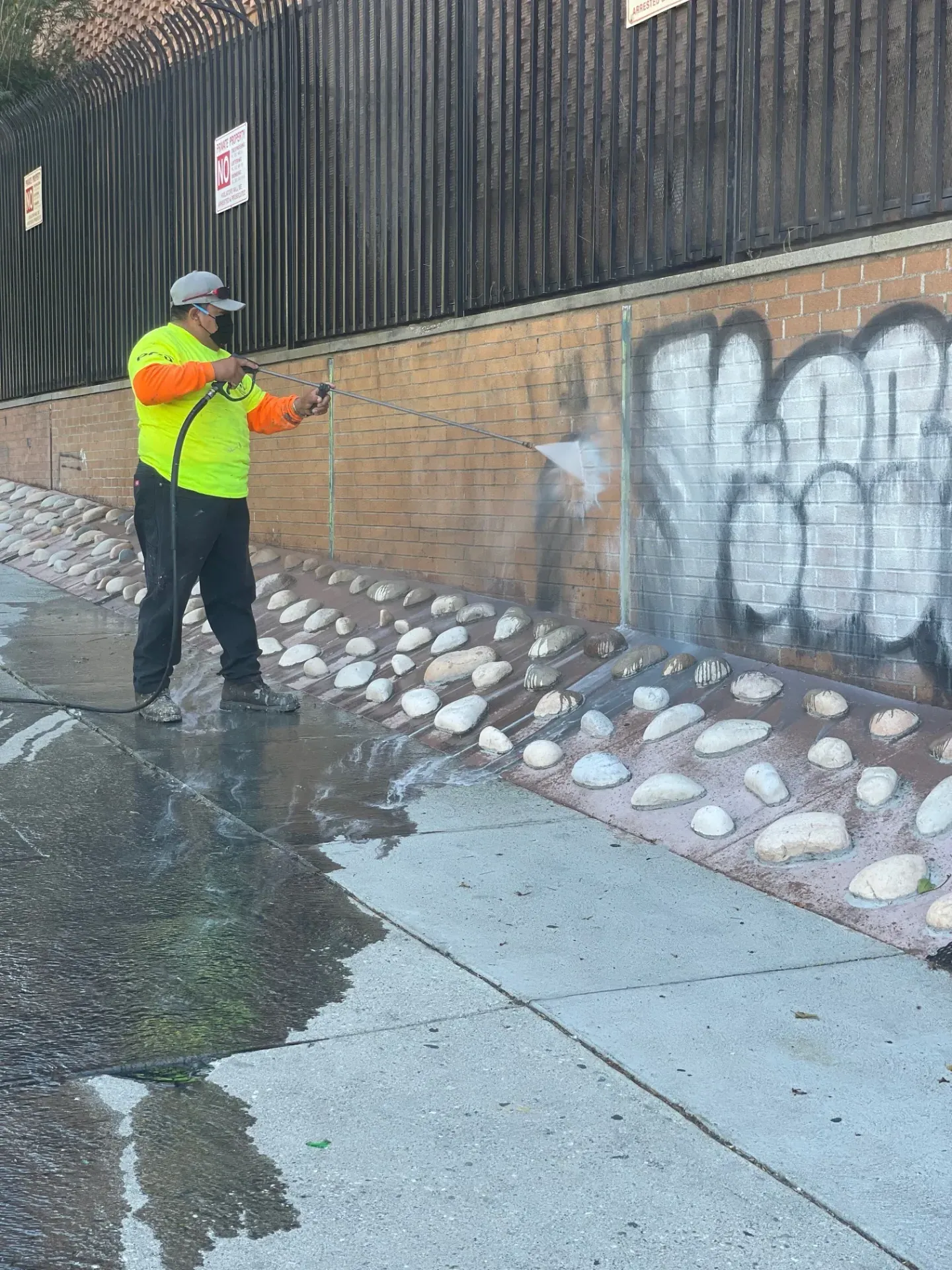 Rapid Response Graffiti Removal - During